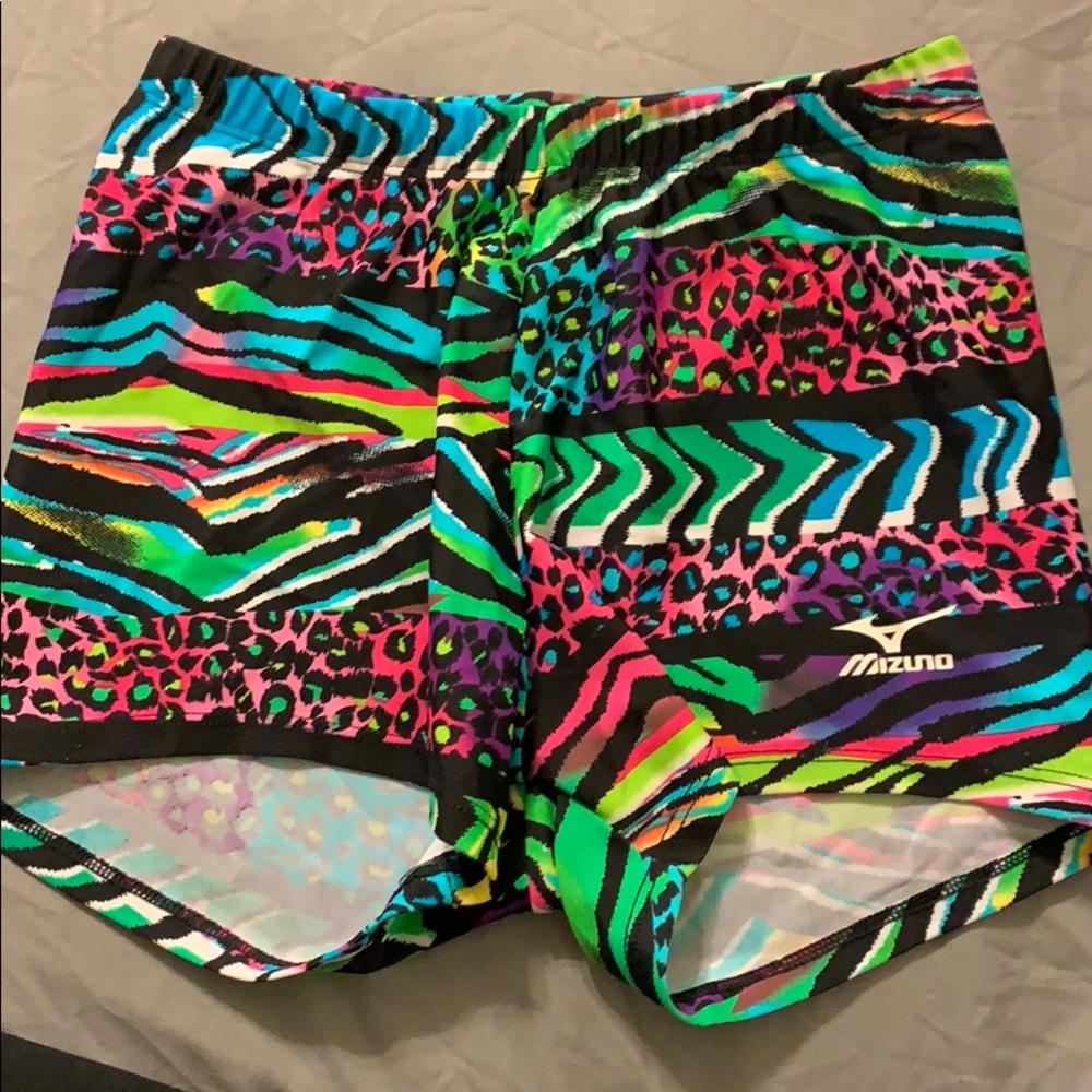 NEVER WORN Small Women’s Mizuno Shorts